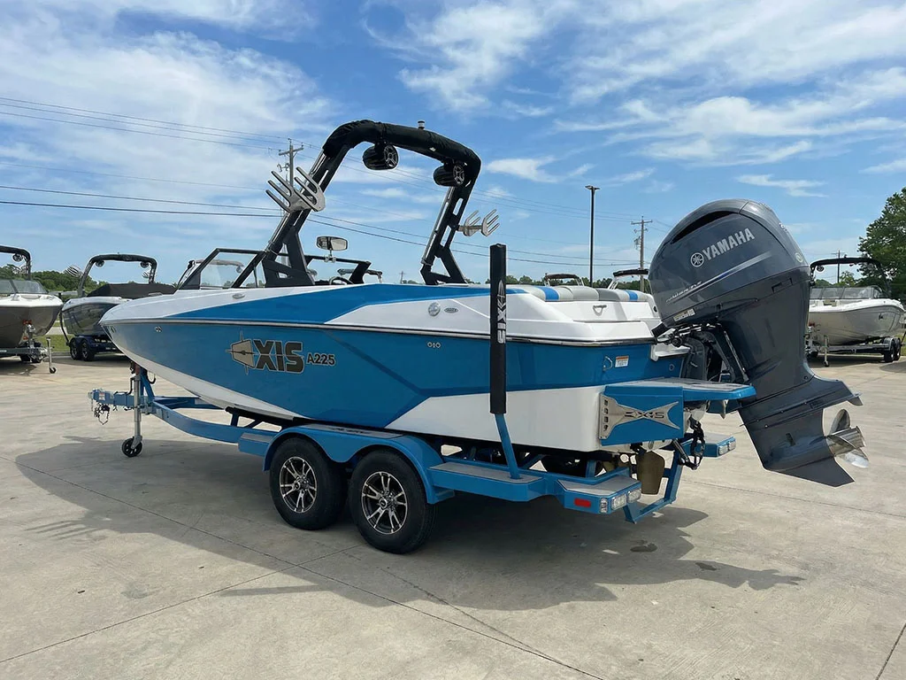 2024Axis-_0001_freepik__rotate-the-boat-45-degrees__76069